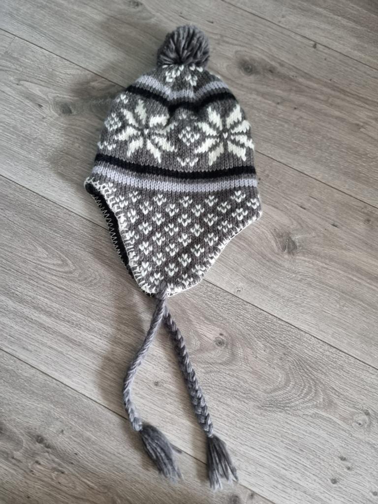 Grijs dames muts, Nieuw (MB4), Ophalen of Verzenden, Nieuw, Maat 38/40 (M), Muts