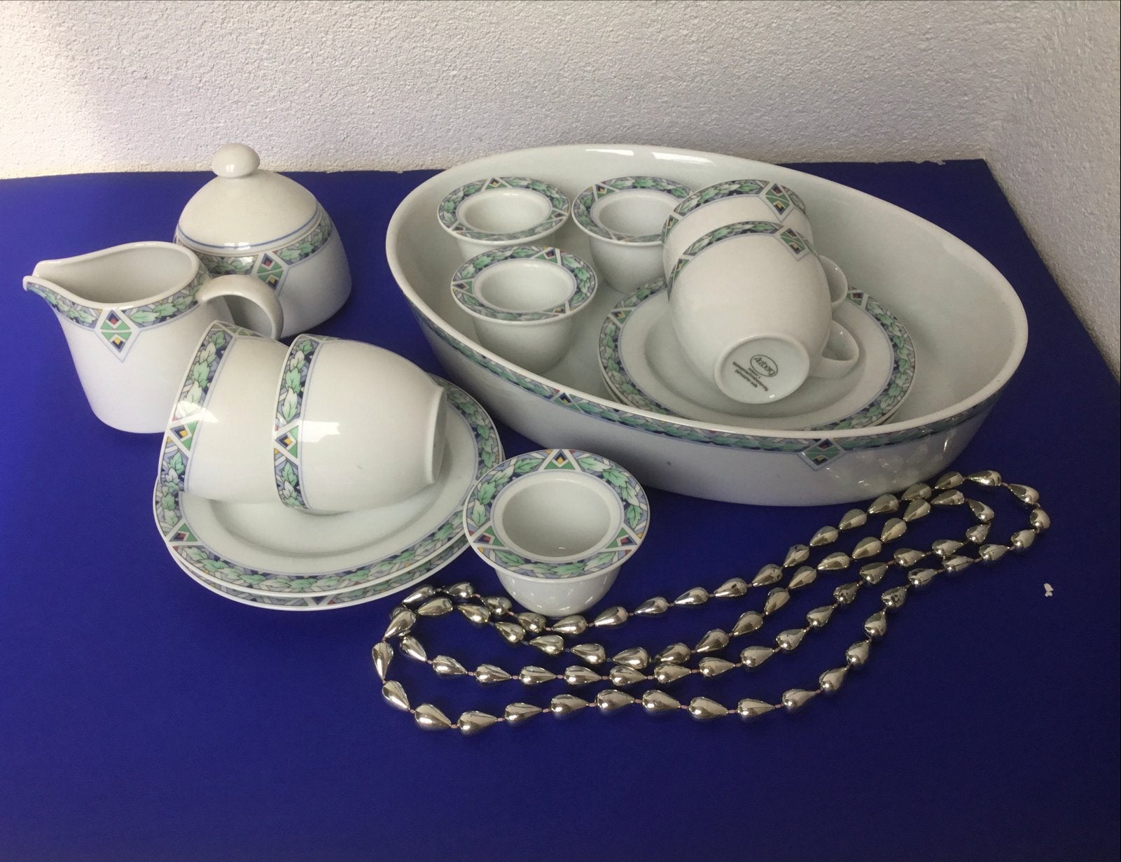 Arzberg servies set: kopjes, schotels, suikerpot en melkkan, Ophalen, Vintage, Zo goed als nieuw, Kop(pen) en/of Schotel(s)