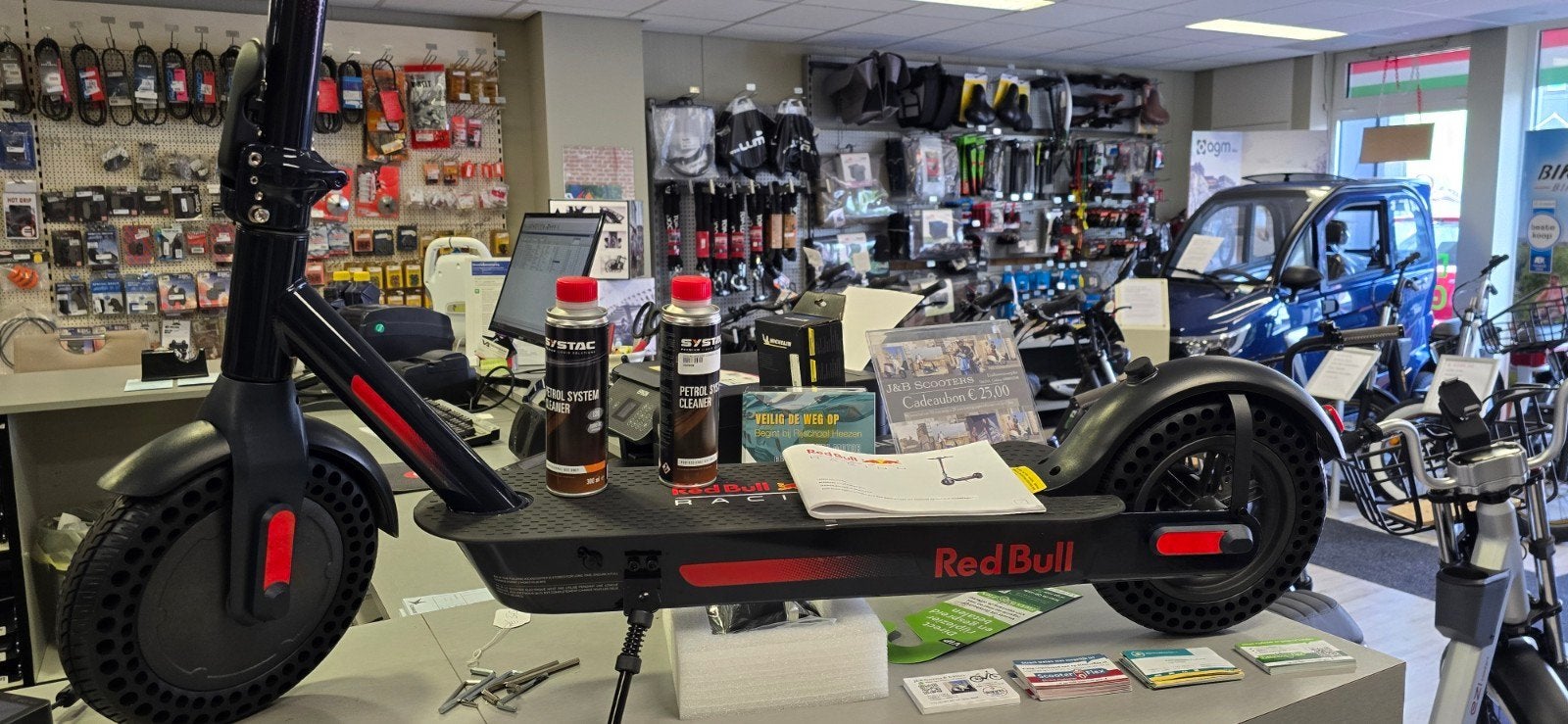 Redbull electrische steps nieuw in doos, Fietsen en Brommers, Ophalen of Verzenden, Nieuw, Elektrische step (E-scooter)