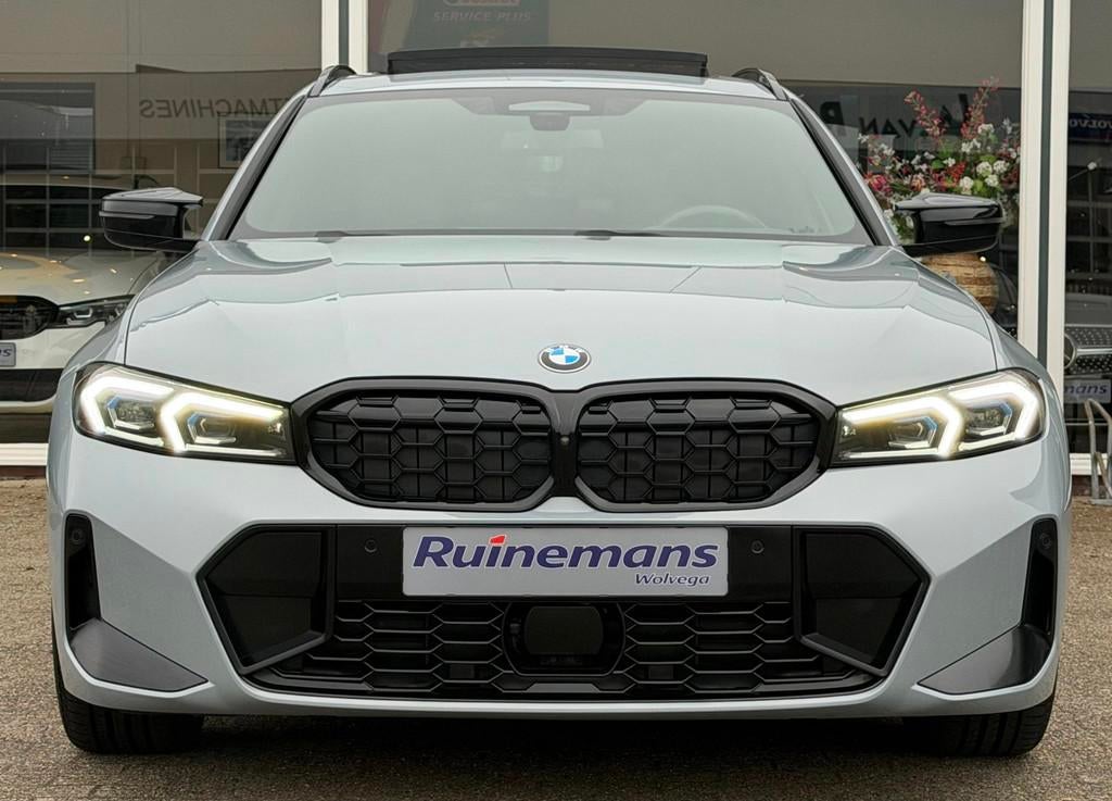 BMW 3-serie Touring M340i xDrive LCI / 360 / HUD / KEYLESS /, Auto's, BMW, Automaat, 1770 kg, 374 pk, Vierwielaandrijving