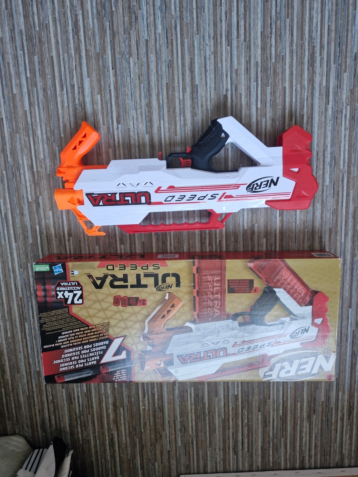 Nerf Ultra Speed Blaster met 2 magazijnen en pijltjes, Ophalen of Verzenden, Zo goed als nieuw