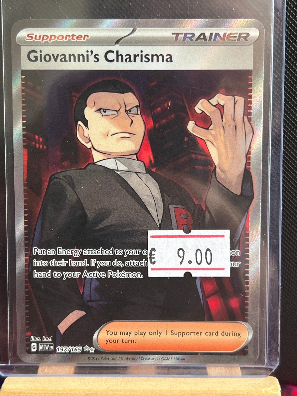 Pokémon TCG: Giovanni's Charisma Supporter Trainer Kaart, Ophalen of Verzenden, Zo goed als nieuw, Losse kaart, Foil