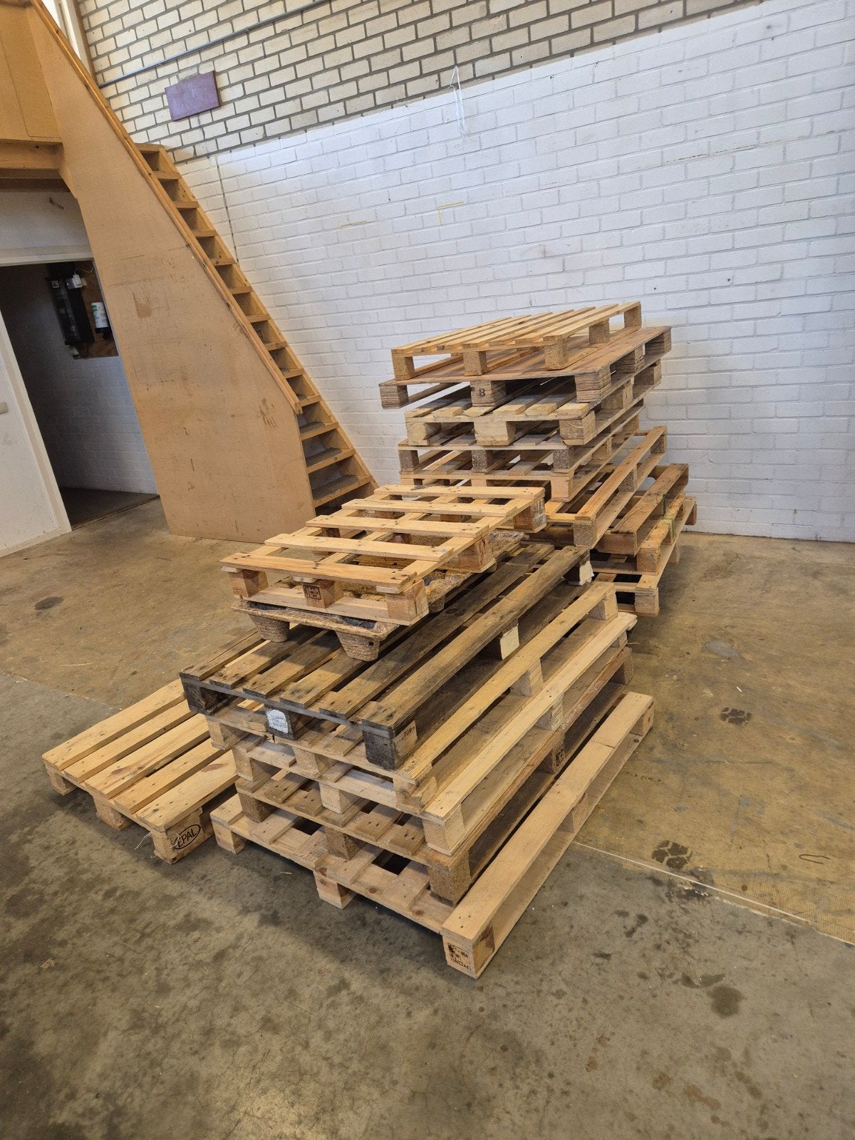 Diverse partij pallets (16 stuks) - Ophalen in Almelo, Ophalen, Gebruikt