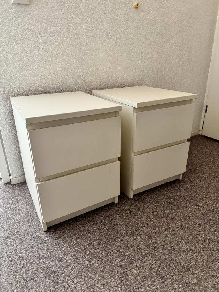 Set nachtkastjes wit, Ophalen, Gebruikt, Hout, Minder dan 45 cm