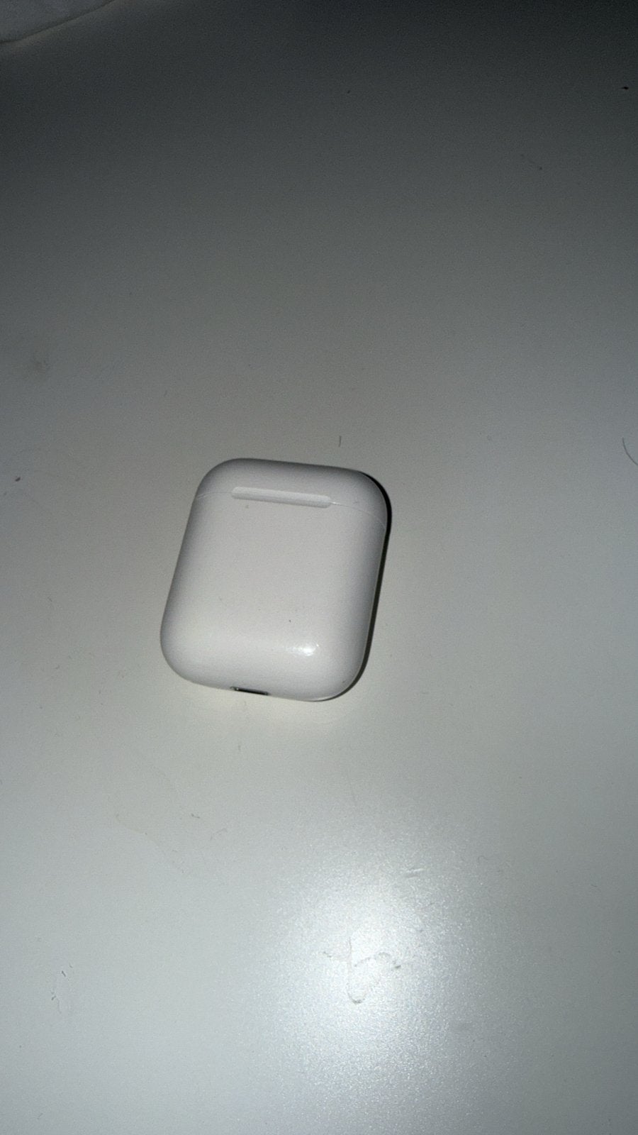 Apple AirPods Oplaadcase (alleen case), Ophalen of Verzenden, Gebruikt, Overige merken, Draadloos