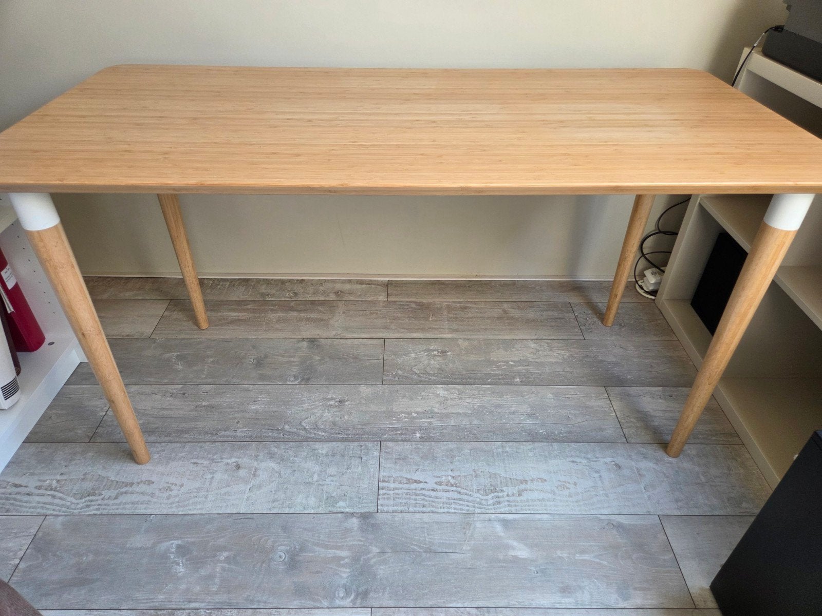 IKEA bureau ANFALLARE bamboe inclusief poten HILVER bamboe, Ophalen of Verzenden, Zo goed als nieuw
