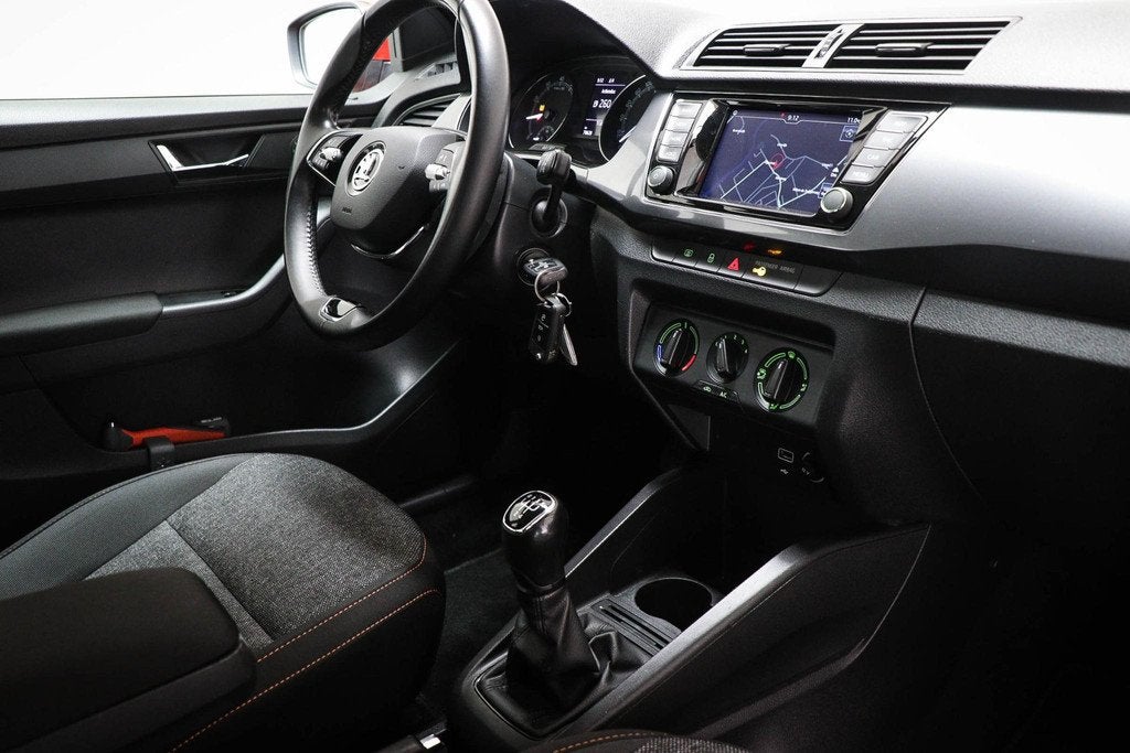Skoda Fabia Combi 1.0 TSI Business Edition | NAVIGATIE PACK, Stof, Gebruikt, 95 pk, 1036 kg