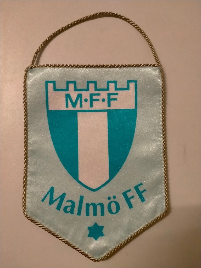 Malmo FF MFF Zweden voetbal club vaantje vaan sport, Ophalen of Verzenden, Gebruikt, Buitenlandse clubs, Vaantje of Sjaal
