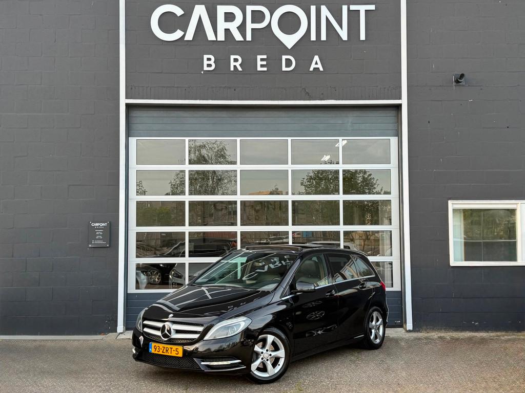 Mercedes-Benz B-klasse 200 Ambition|PANO|LEER|MEMORY|CLIMA|N, Auto's, Mercedes-Benz, 1325 kg, Gebruikt, Zwart, Bedrijf