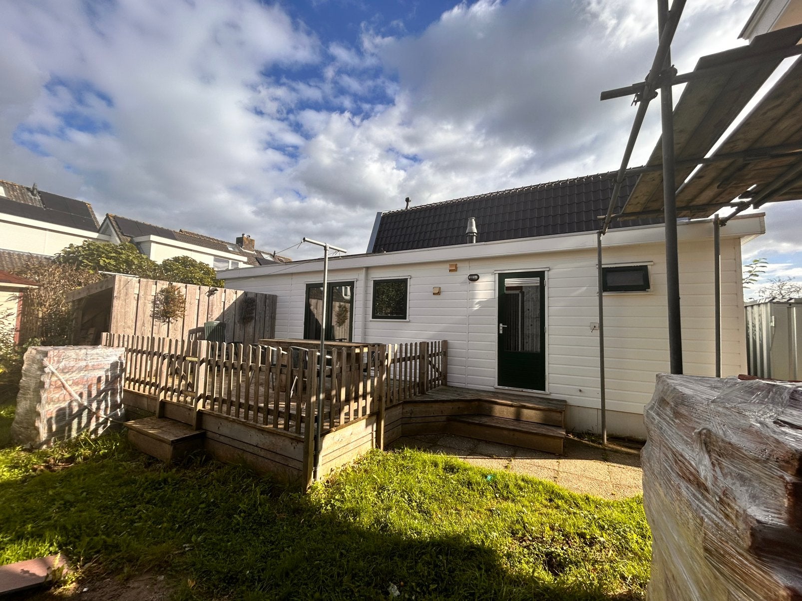 Maat Chalet 11x3,6mtr 3 slaapkamers, Caravans en Kamperen, Tot en met 6