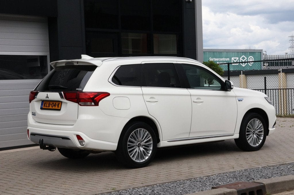 Mitsubishi Outlander 2.4 PHEV Intense+ Plug in Hybride | Sto, Auto's, Automaat, Euro 6, 4 cilinders, 1865 kg