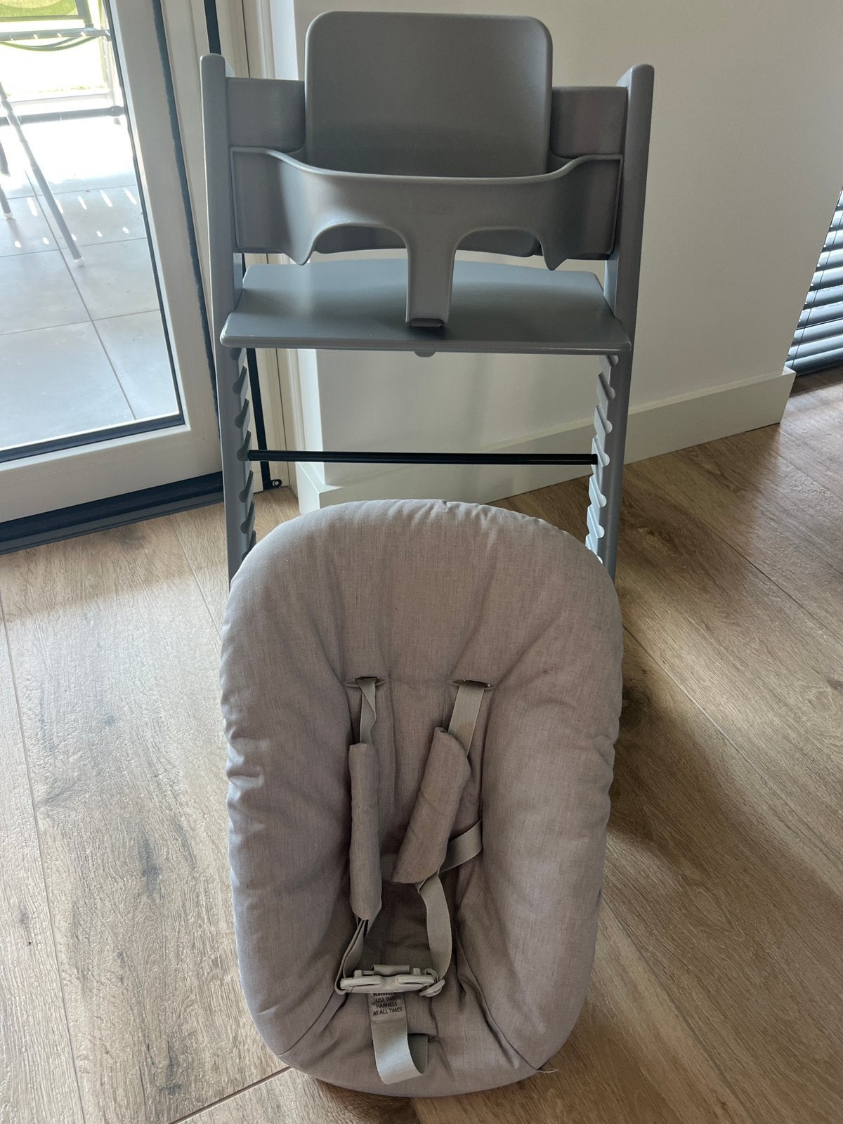 Stokke Tripp Trapp storm grey incl babyset en newbornset, Ophalen, Zo goed als nieuw, Meegroeistoel