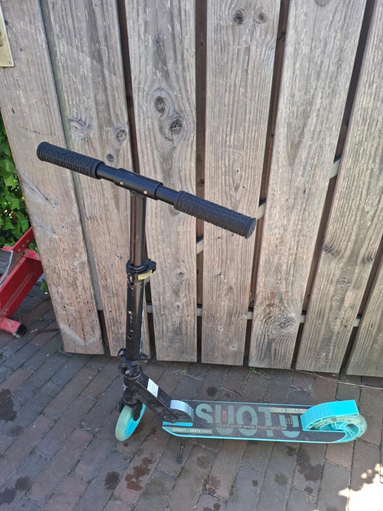 Inklapbare step - Suotu Rock Road - Zwart/Turquoise, Fietsen en Brommers, Steps, Ophalen, Gebruikt, Gewone step, Suotu