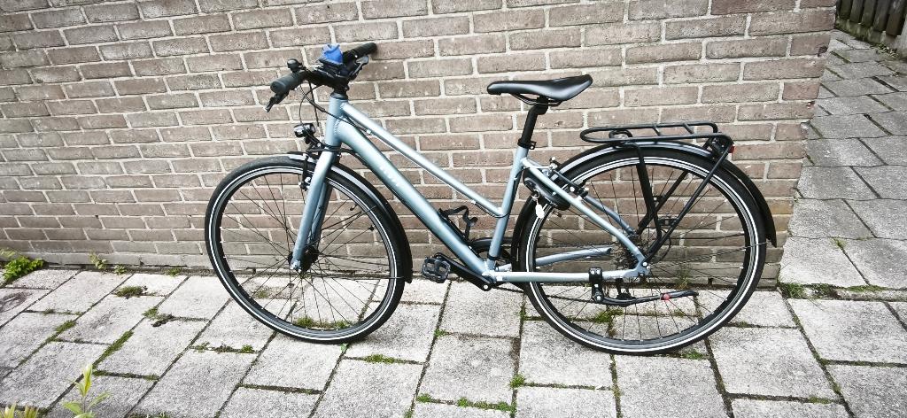 Nette Elops Damesfiets (Maat M) met 9 Versnellingen, Fietsen en Brommers, Fietsen | Dames | Damesfietsen, Velgrem, Versnellingen