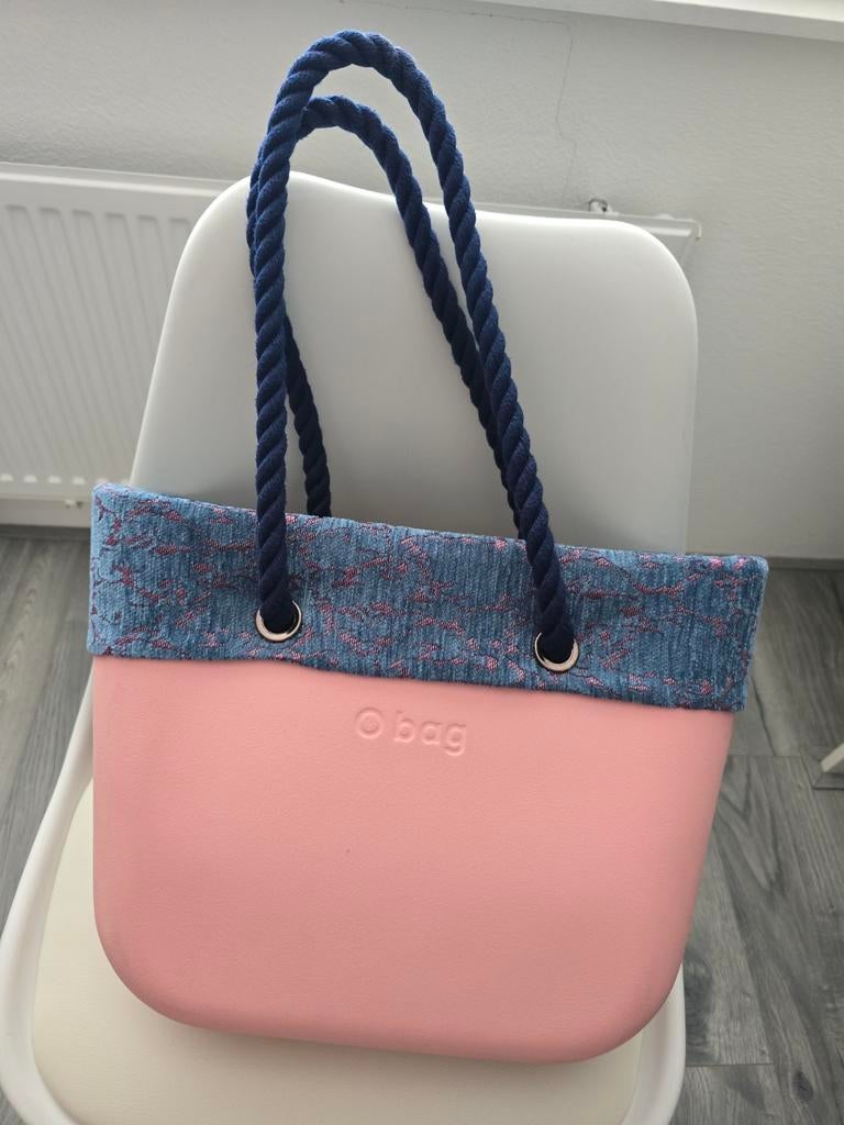 Roze O bag met blauwe rand en donkerblauw koord handvat, Ophalen of Verzenden, Gebruikt, Roze, Shopper