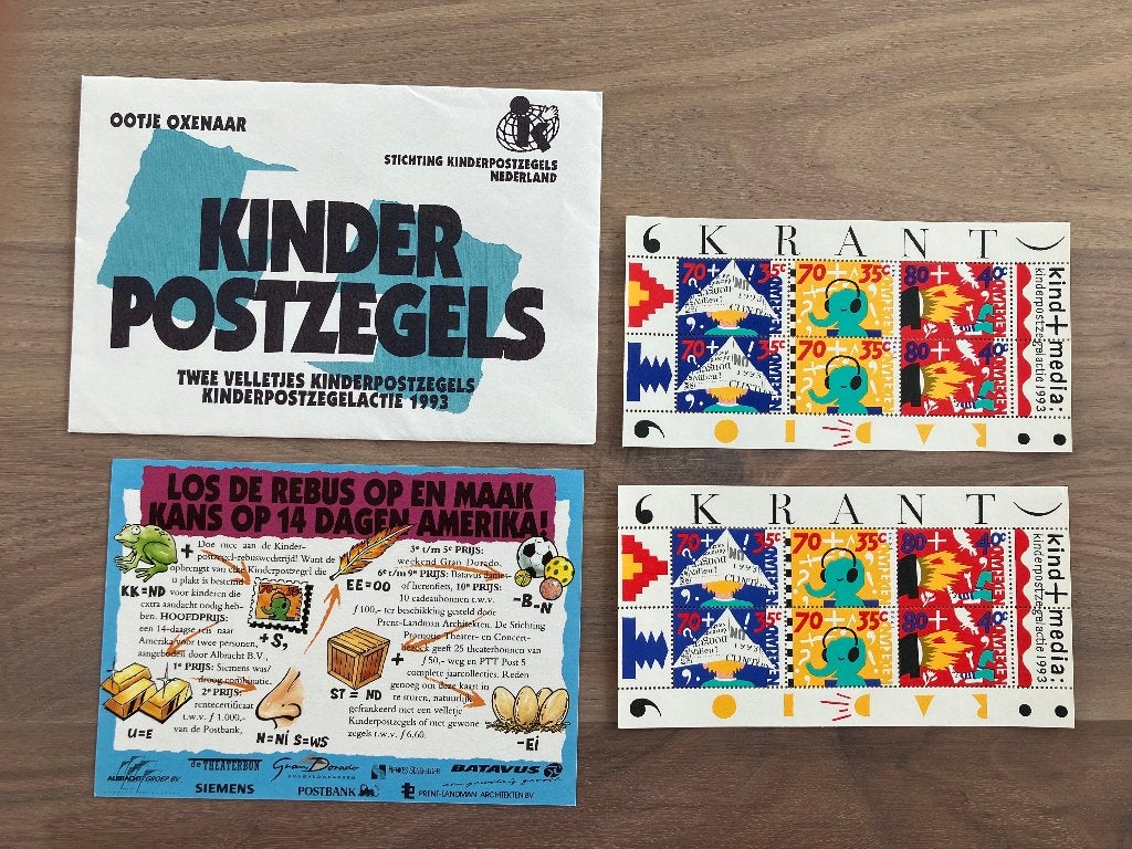 2x Vel Kinderpostzegels 1993 in originele enveloppe, Postzegels en Munten, Postzegels | Nederland, Ophalen of Verzenden, Na 1940