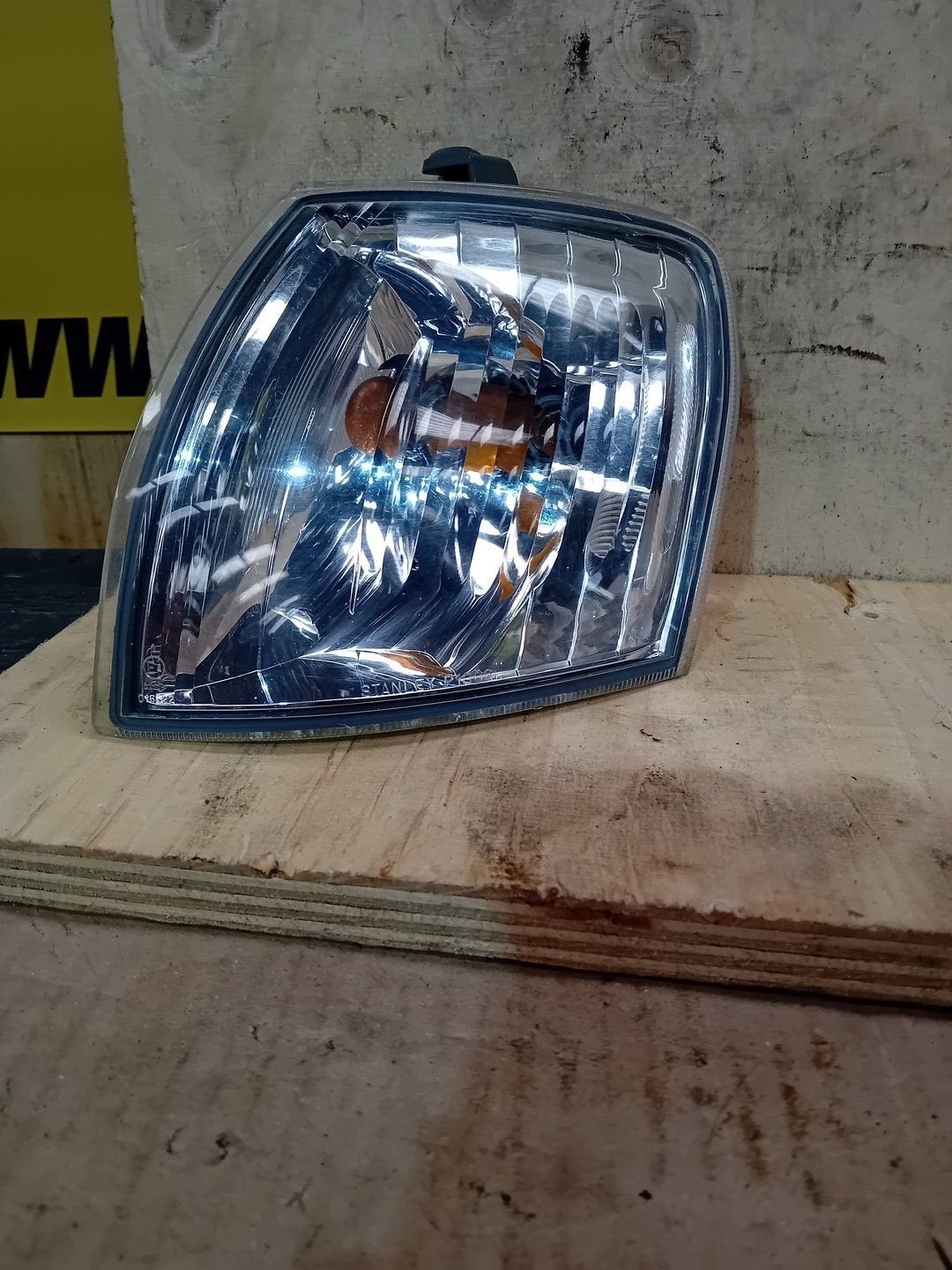 Rechter knipperlicht unit Mazda Demio bj.2002, Auto-onderdelen, Verlichting, Gebruikt, -, Ophalen of Verzenden, Mazda