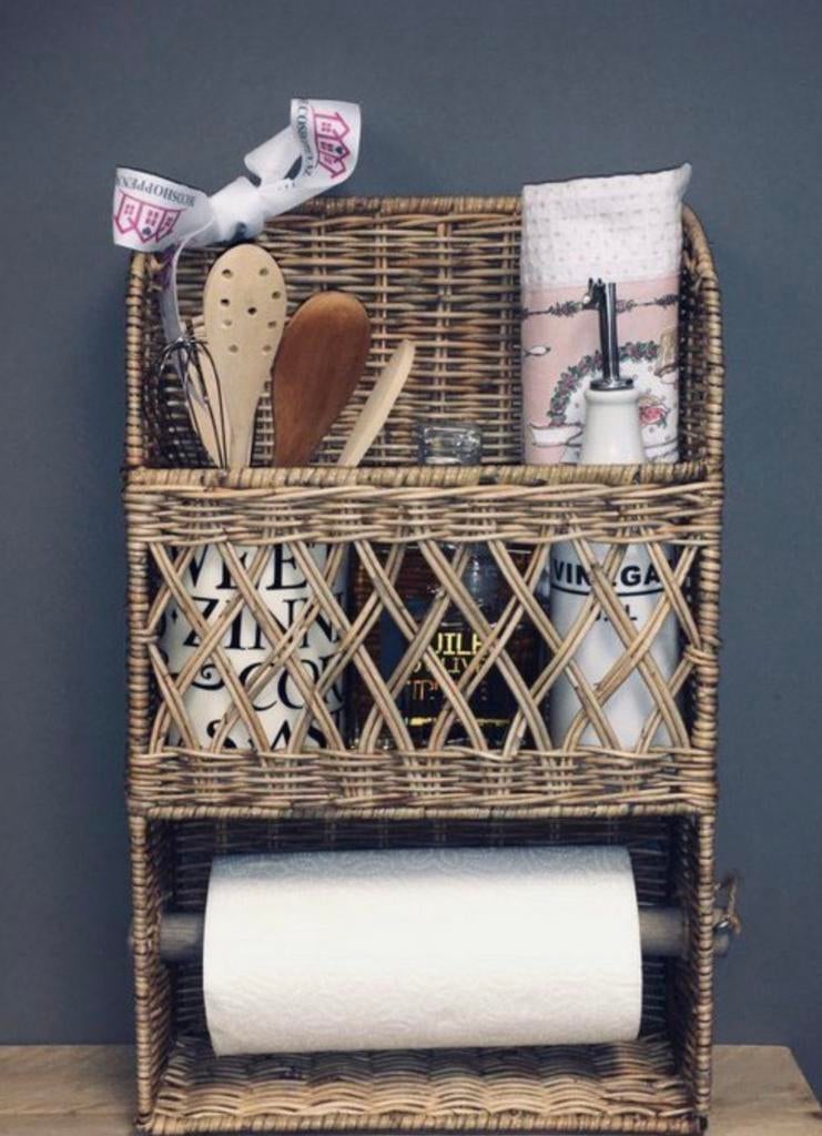 Riviera Maison Rattan Kitchen Organizer Keukenrolhouder, Huis en Inrichting, Keuken | Keukenbenodigdheden, Zo goed als nieuw, Overige typen