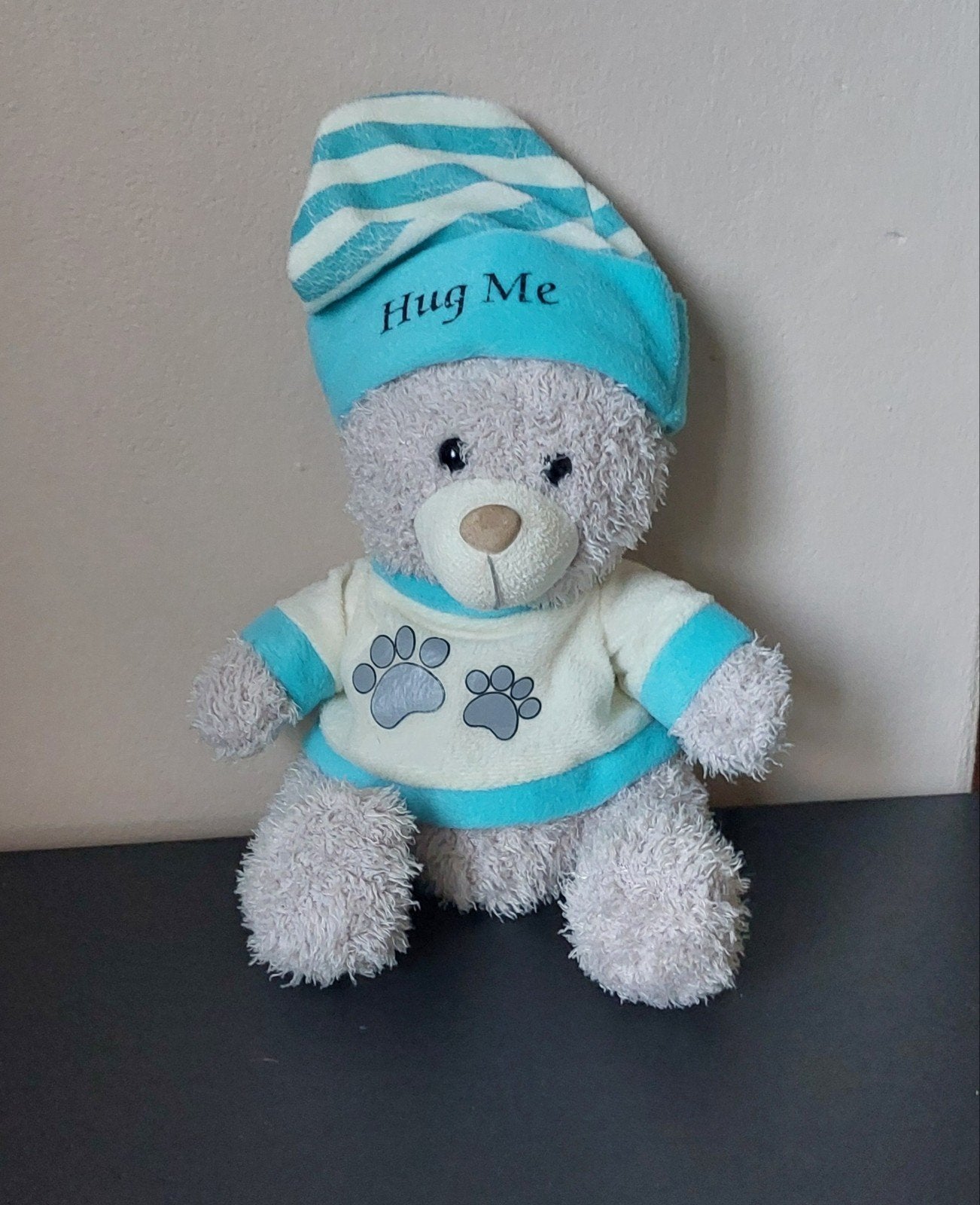 Schattige teddybeer met 'Hug Me' muts en shirt, Ophalen, Beer, Grijs, Zo goed als nieuw