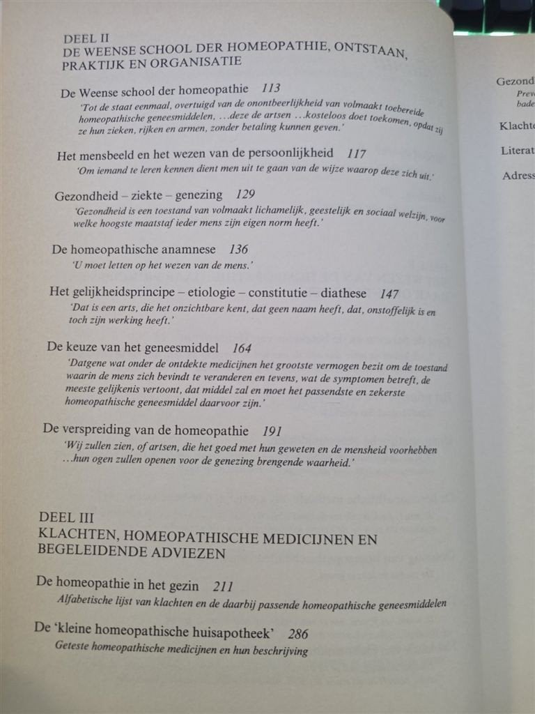 Handboek Homeopathie — Hahnemann en Weense School & Meer, Boeken, Ophalen of Verzenden, Gelezen, Overige onderwerpen, Achtergrond en Informatie