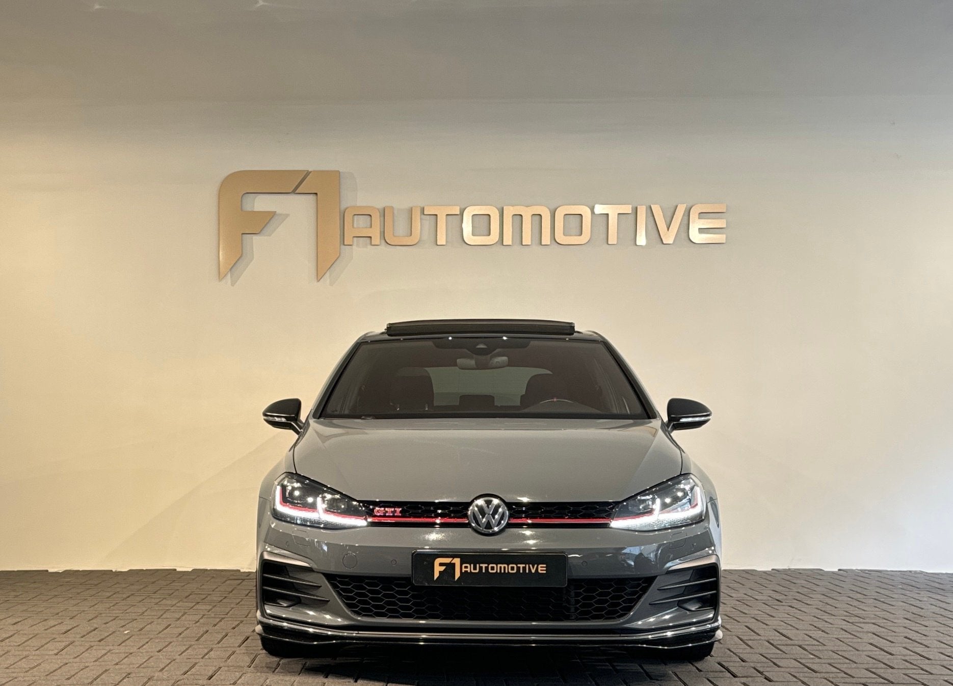 Volkswagen GOLF 2.0 TSI GTI TCR Pano|ACC|BlindSpot|Camera|La, 1330 kg, 15 km/l, Gebruikt, Euro 6