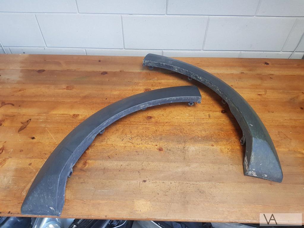 Land Rover Discovery 3 2004 - 2009 achter de deur strip €20, Auto-onderdelen, Carrosserie en Plaatwerk, -, -, Ophalen of Verzenden