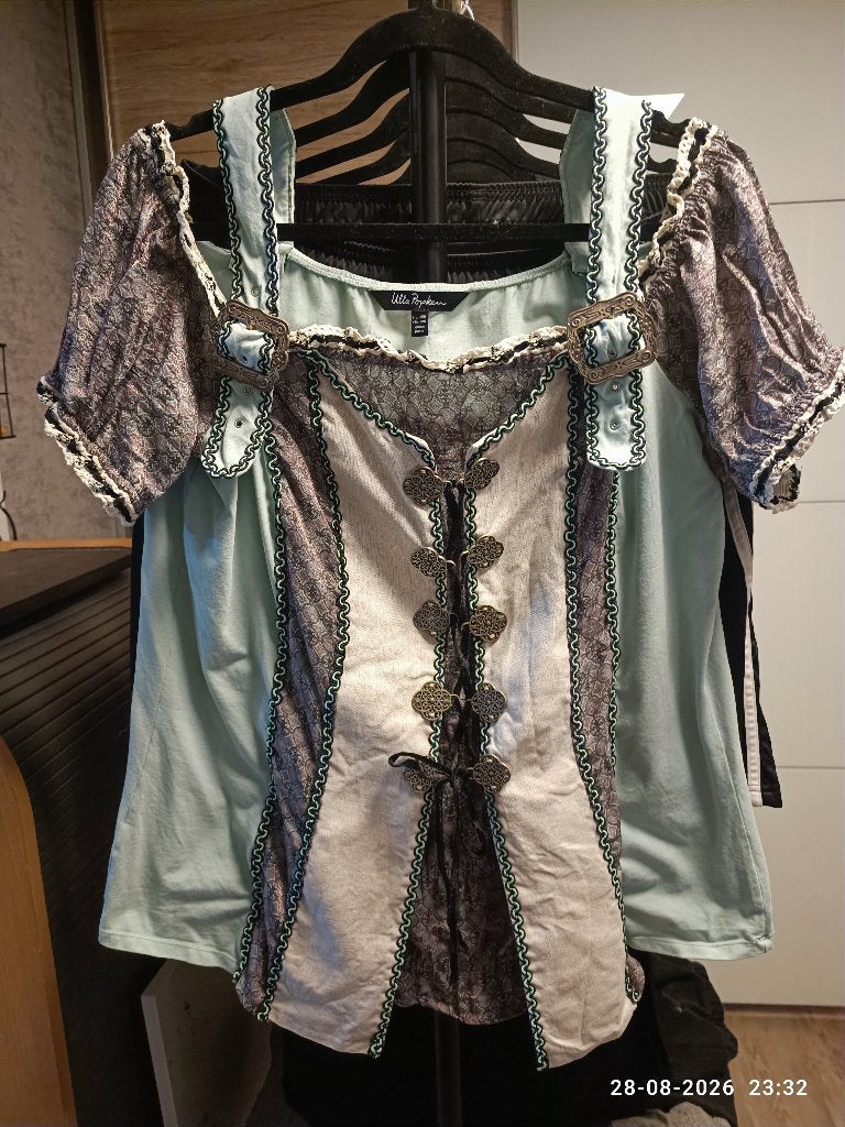 Dirnl blouse. Trachten 46/48. korset stijl. Oktobefeest € 35, Kleding | Dames, Carnavalskleding en Feestkleding, Maat 46/48 (XL) of groter