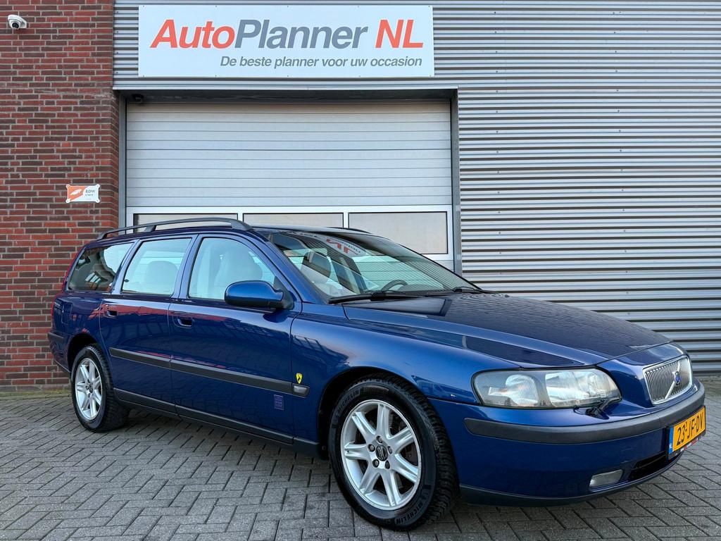 Volvo V70 2.4 T Ocean Race! Airco! Automaat! Cruise! Leder!, Beige, Blauw, 2435 cc, 93 €/maand
