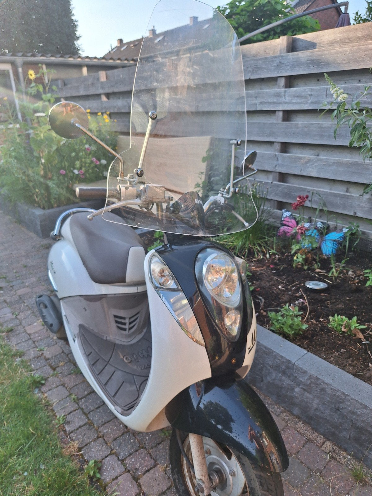 Sym mio defect, Gebruikt, Maximaal 45 km/u, Benzine, Ophalen