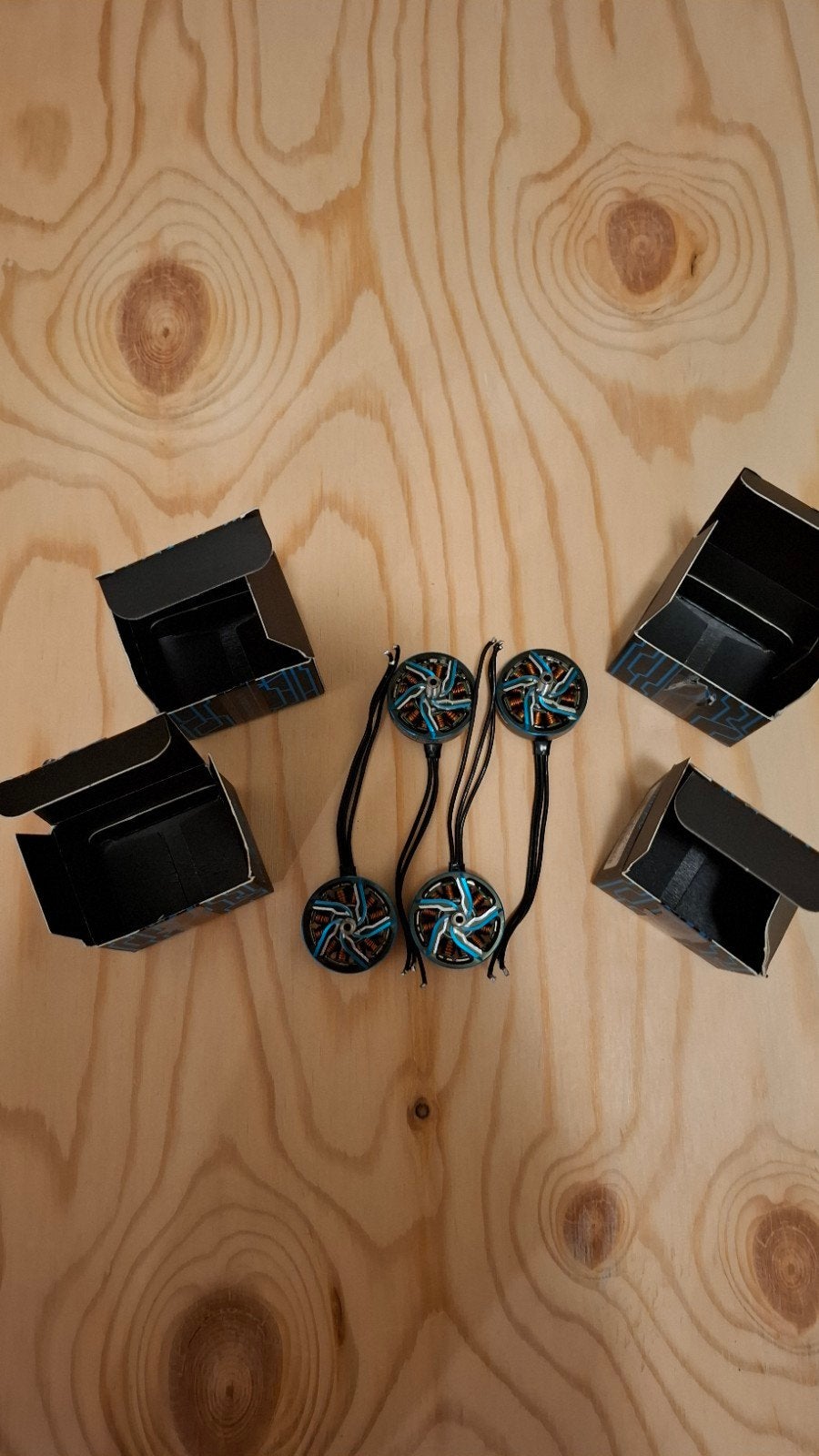 Faroukfpv Vroom 2505.5 1850kv premium motors  Nieuw, Audio, Tv en Foto, Drones, Syma, Nieuw, Ophalen of Verzenden, Racedrone