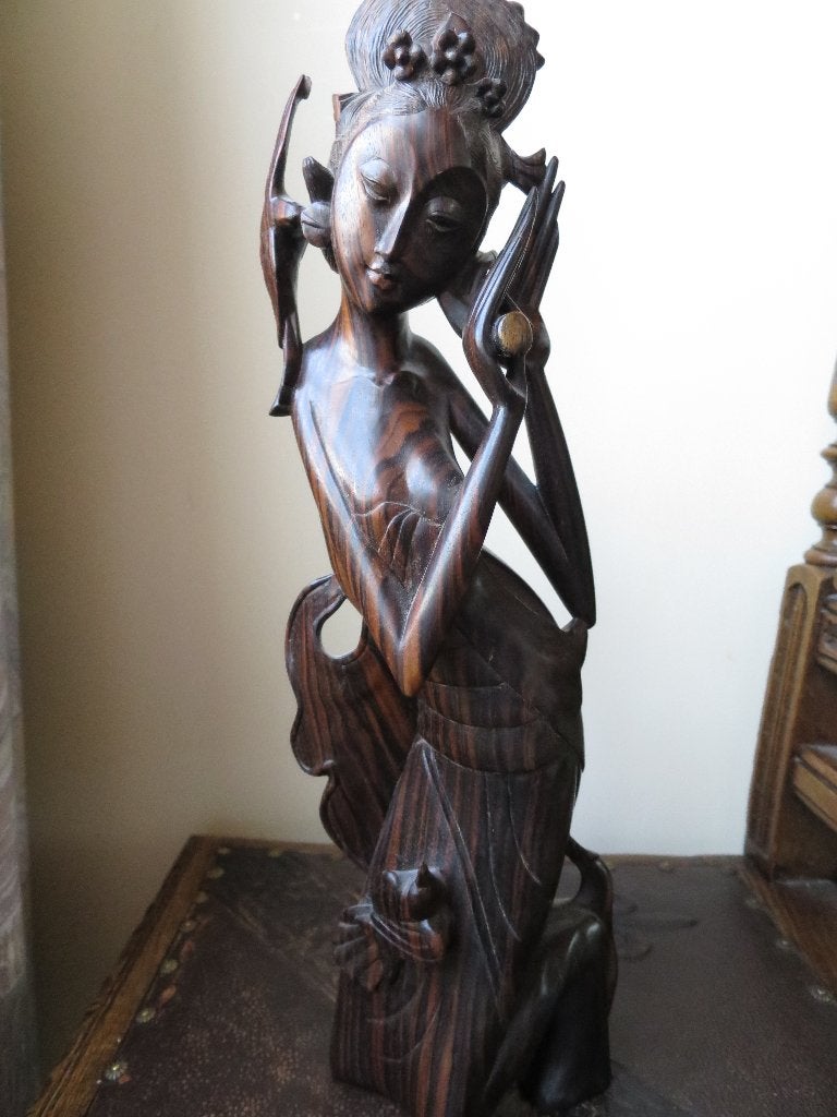 waardevol prachtig vrouw beeld uit coromandel hout gesneden, Antiek en Kunst, Kunst | Beelden en Houtsnijwerken, Ophalen of Verzenden