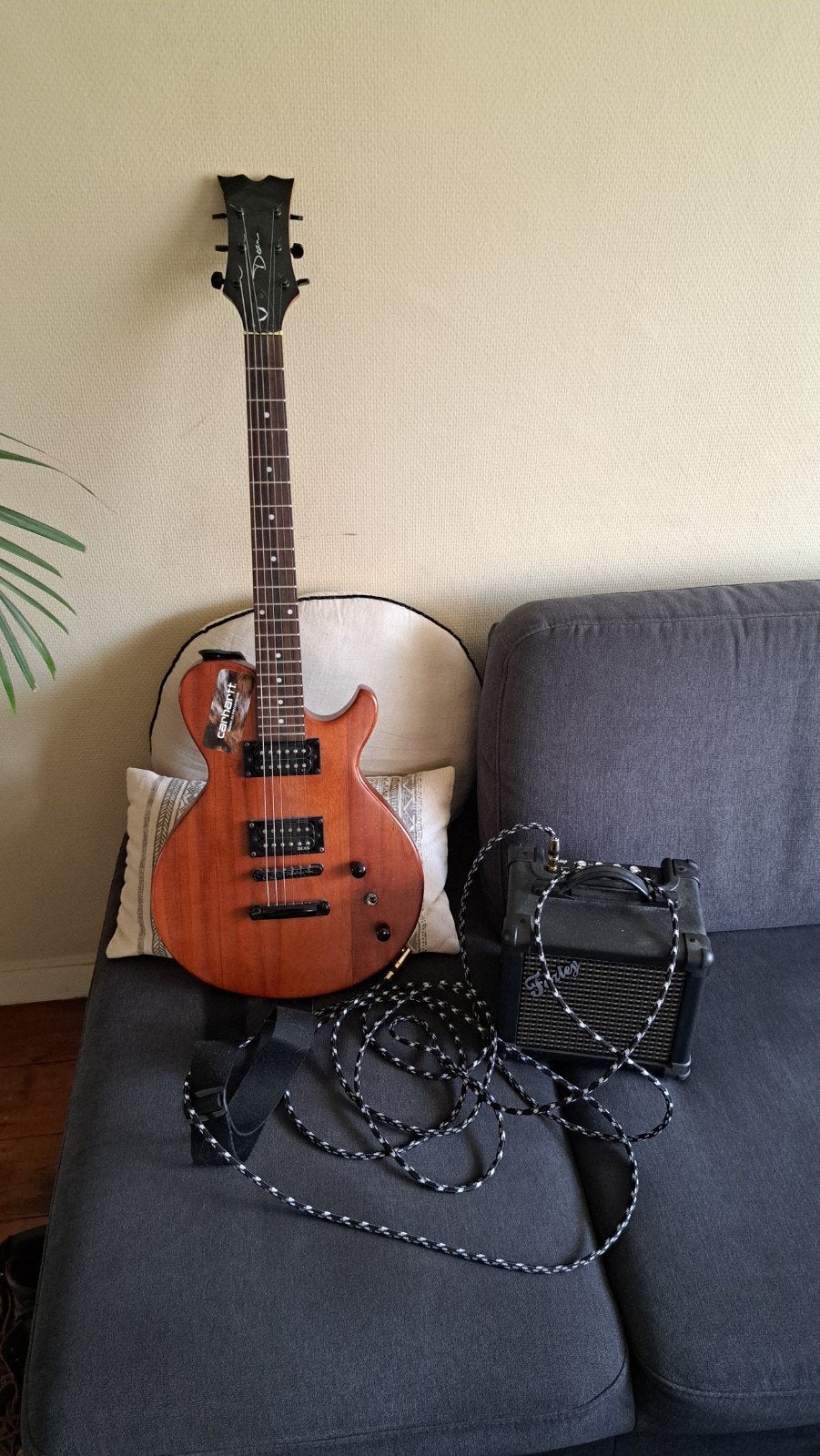 Dean elektrische gitaar met Fazley versterker en kabel, Muziek en Instrumenten, Ophalen, Gebruikt, Solid body, Overige merken