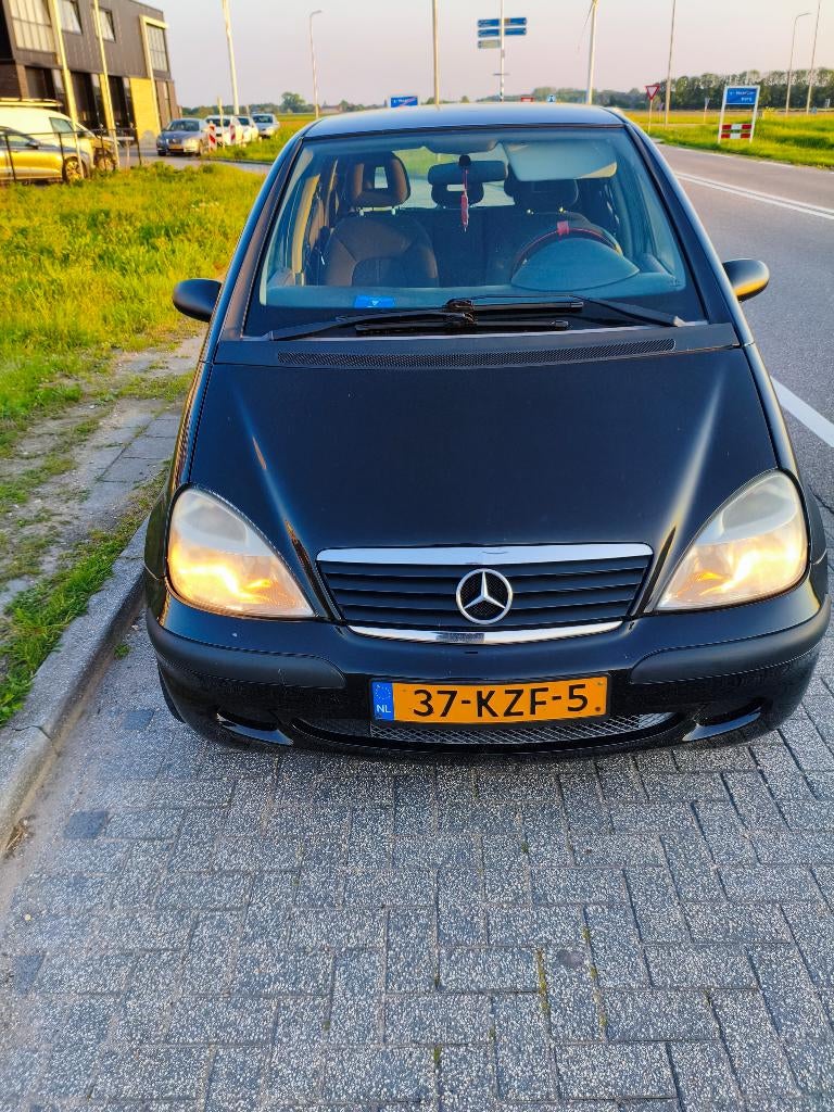 Mercedes-Benz A-Klasse 1.4 A140 Classic 2002 Zwart, Auto's, Voorwielaandrijving, Stof, 40 €/maand, 4 cilinders