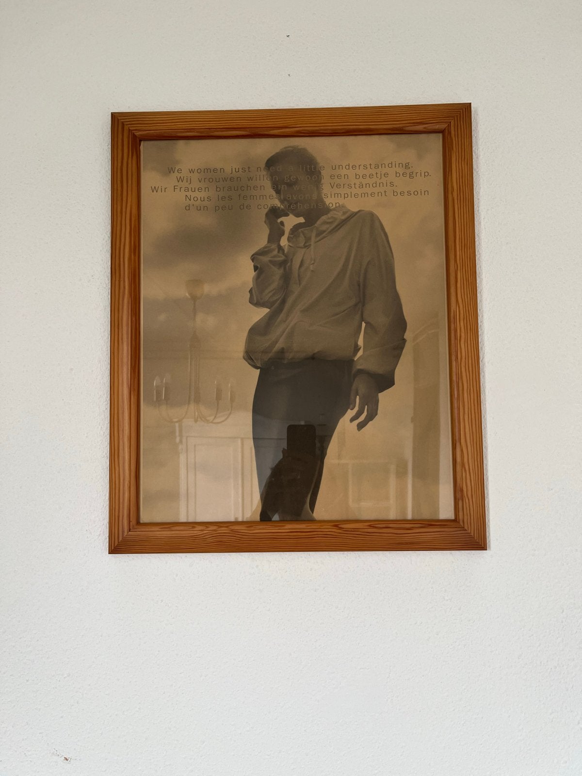 Ingelijste vintage poster met man/vrouw en tekst, Antiek en Kunst, Kunst | Schilderijen | Klassiek, Ophalen, Portret of Personen