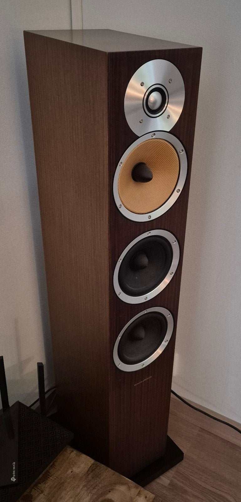 Bowers & Wilkins CM8  Vloerstaande Luidsprekers 2x, Audio, Tv en Foto, Luidsprekers, Zo goed als nieuw, Vloerstaande luidspreker