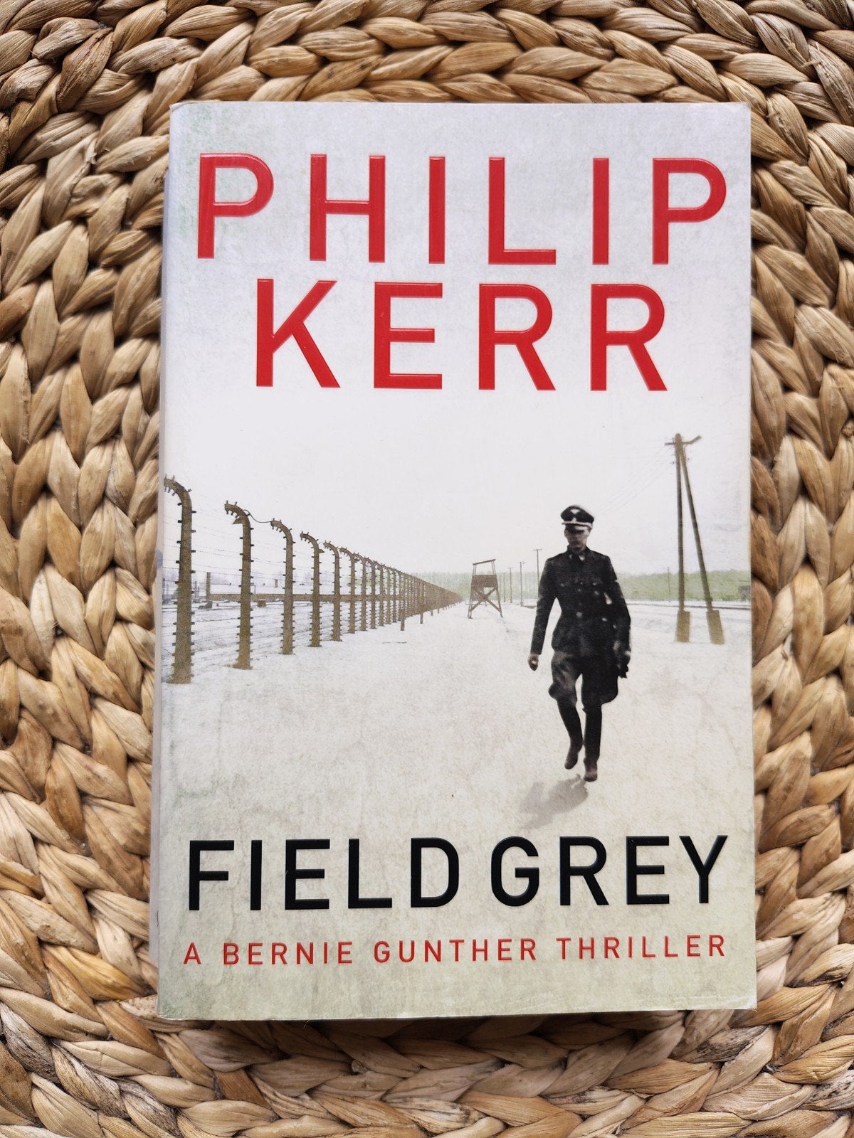Philip Kerr - Field Grey, Ophalen of Verzenden, Gelezen