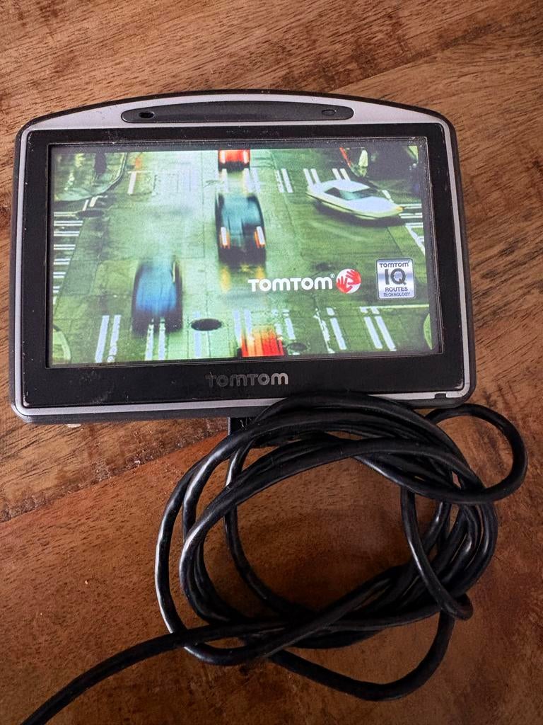 TomTom navigatiesysteem met oplader, Ophalen of Verzenden, Gebruikt