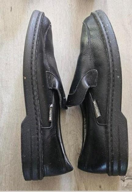 Zwarte instappers Mephisto maat eu 13 47 48
In prima staat, Kleding | Heren, Schoenen, Loafers, Zwart, Ophalen of Verzenden, Zo goed als nieuw