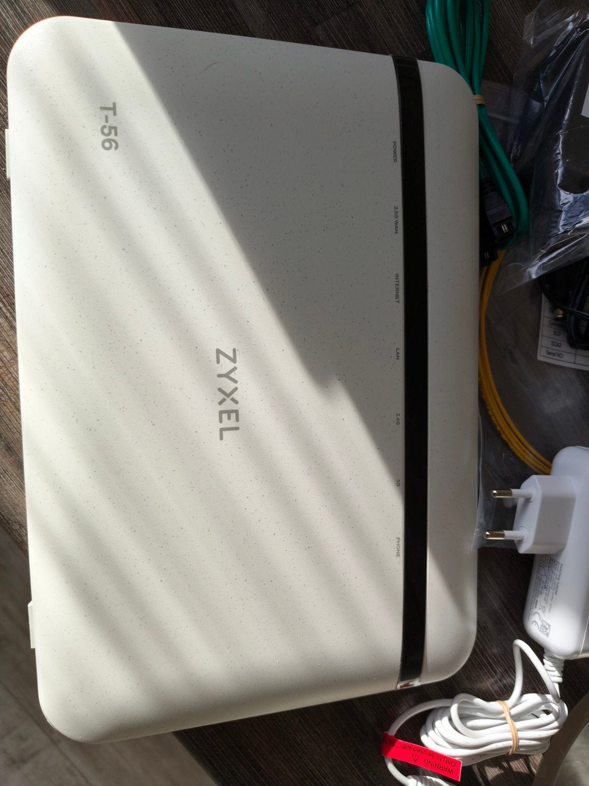 Zyxel T-56 Router met modem  en accessoires, Ophalen, Zo goed als nieuw, Router met modem, Zyxel
