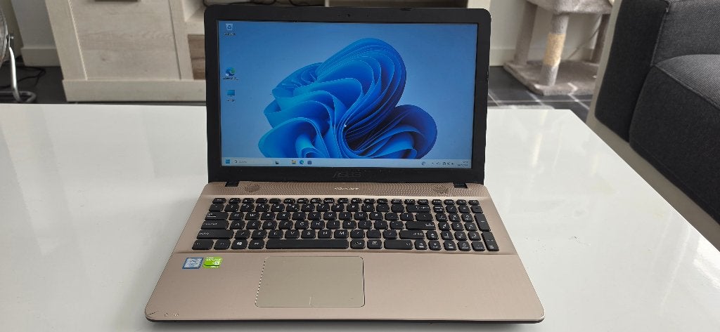 Asus VivobookX541UV Intel Core i7-6500U 512 Gb Ssd 20 Gb Geh, Gebruikt, Met videokaart, 2 tot 3 Ghz, Intel® Core™ i7 