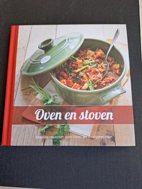 Aram van Beek - Oven en stoven h, Hoofdgerechten, Ophalen of Verzenden, Zo goed als nieuw, Aram van Beek