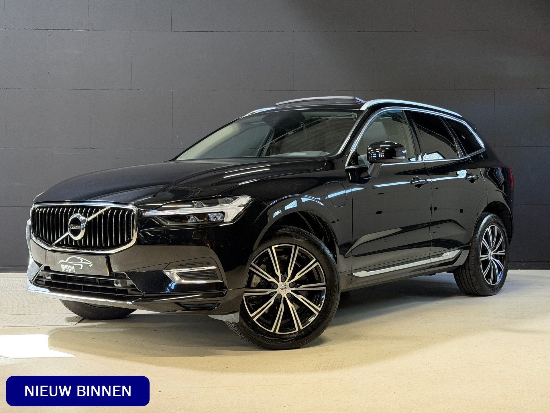 Volvo XC60 2.0 Recharge T8 AWD Inscription | Panoramadak | E, Automaat, Gebruikt, 138 €/maand, Zwart