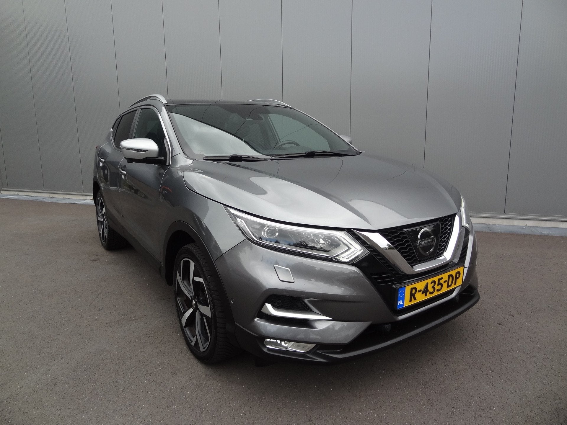 Nissan QASHQAI 1.2 Tekna+ | FACELIFT | LEDER | PANO | 360 CA, Auto's, Voorwielaandrijving, Dealer onderhouden, Gebruikt, 4 cilinders