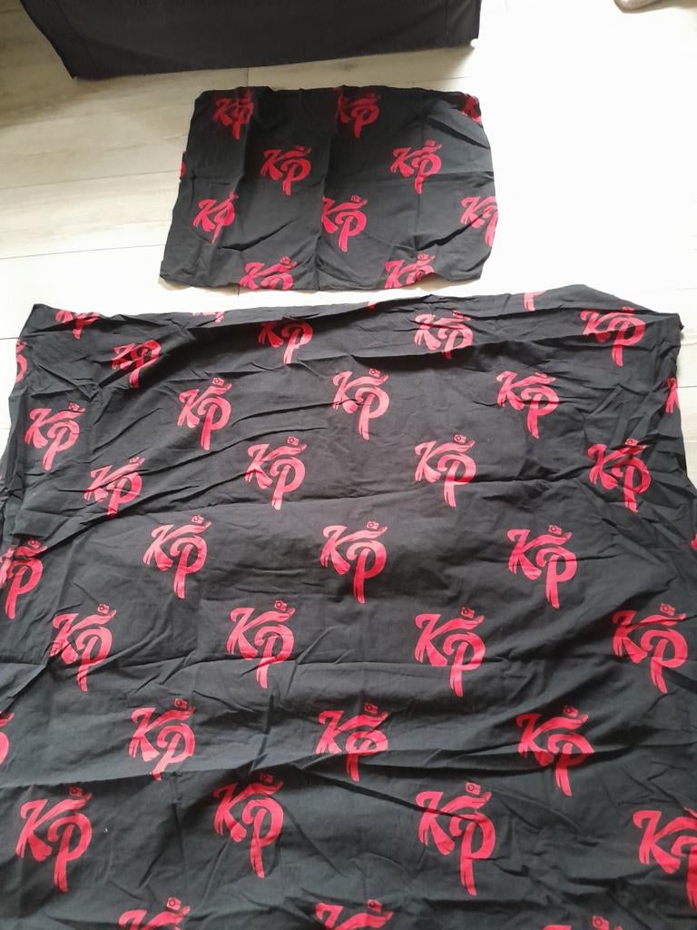 Enzo Knol Dekbedovertrek 1 Persoons Zwart/Rood, Eenpersoons, Zwart, Dekbedovertrek, Ophalen of Verzenden