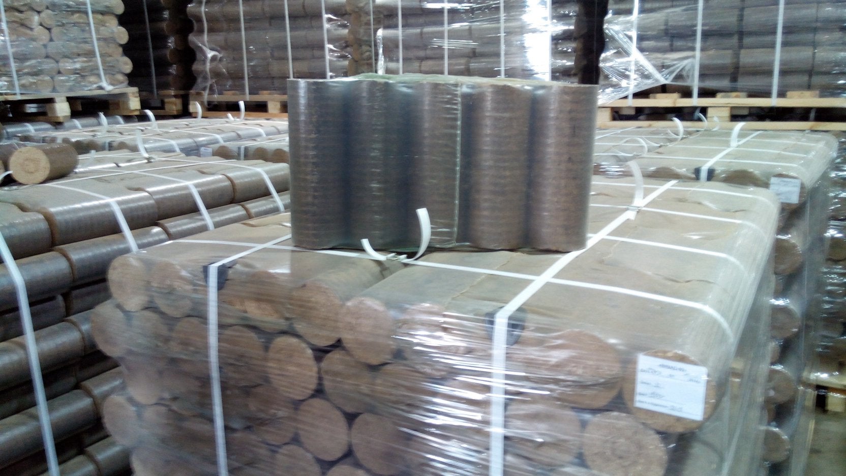 Briketten Nestro hardhout, Tuin en Terras, Haardhout, Minder dan 3 m³, Ophalen