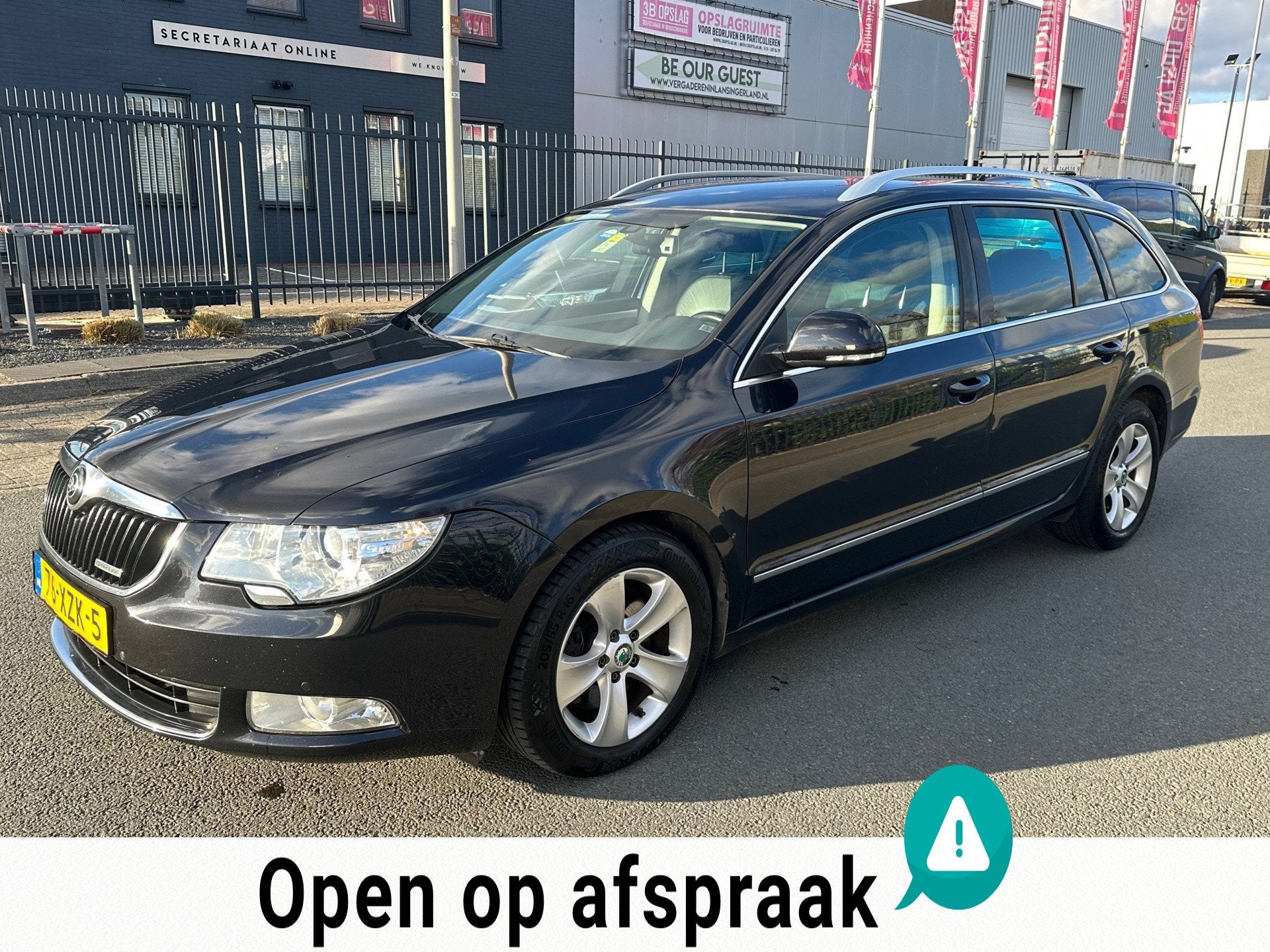 Skoda Superb Combi 1.6 TDI Greenline Tour Business Line 2012, Auto's, Voorwielaandrijving, Euro 5, Gebruikt, 4 cilinders
