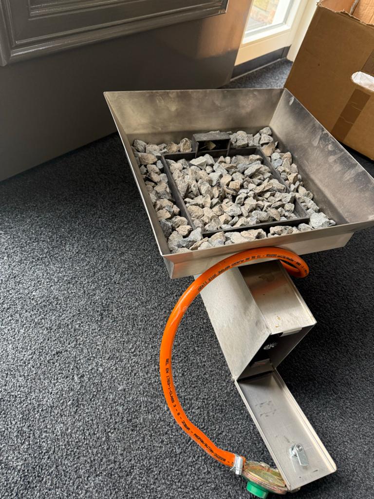 RVS Vuurtafel / Vuurkorf op gas, Ophalen, Zo goed als nieuw, Vuurkorf