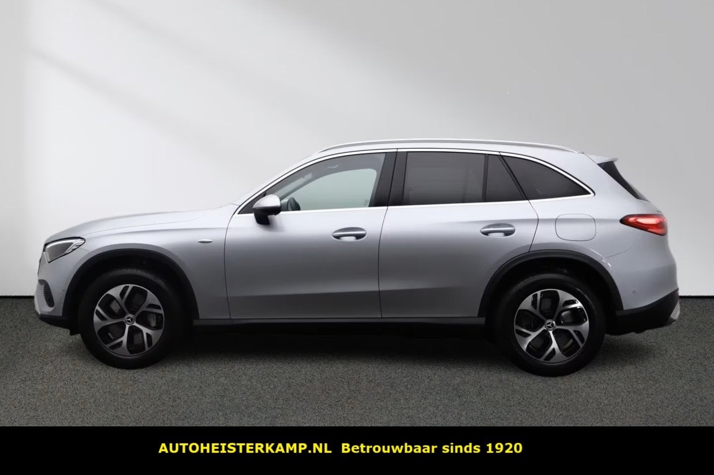 Mercedes-Benz GLC 300de 4MATIC Plug-in Hybrid Avantgarde Mem, Auto's, Gebruikt, 4 cilinders, Leder en Stof, Origineel Nederlands