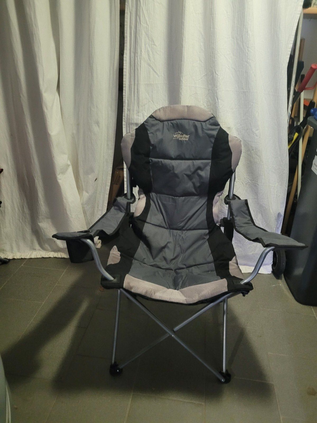 2x Vrijbuiter Outdoor Campingstoel + 2x campingstoel + tafel, Ophalen, Zo goed als nieuw, Campingmeubel-accessoire