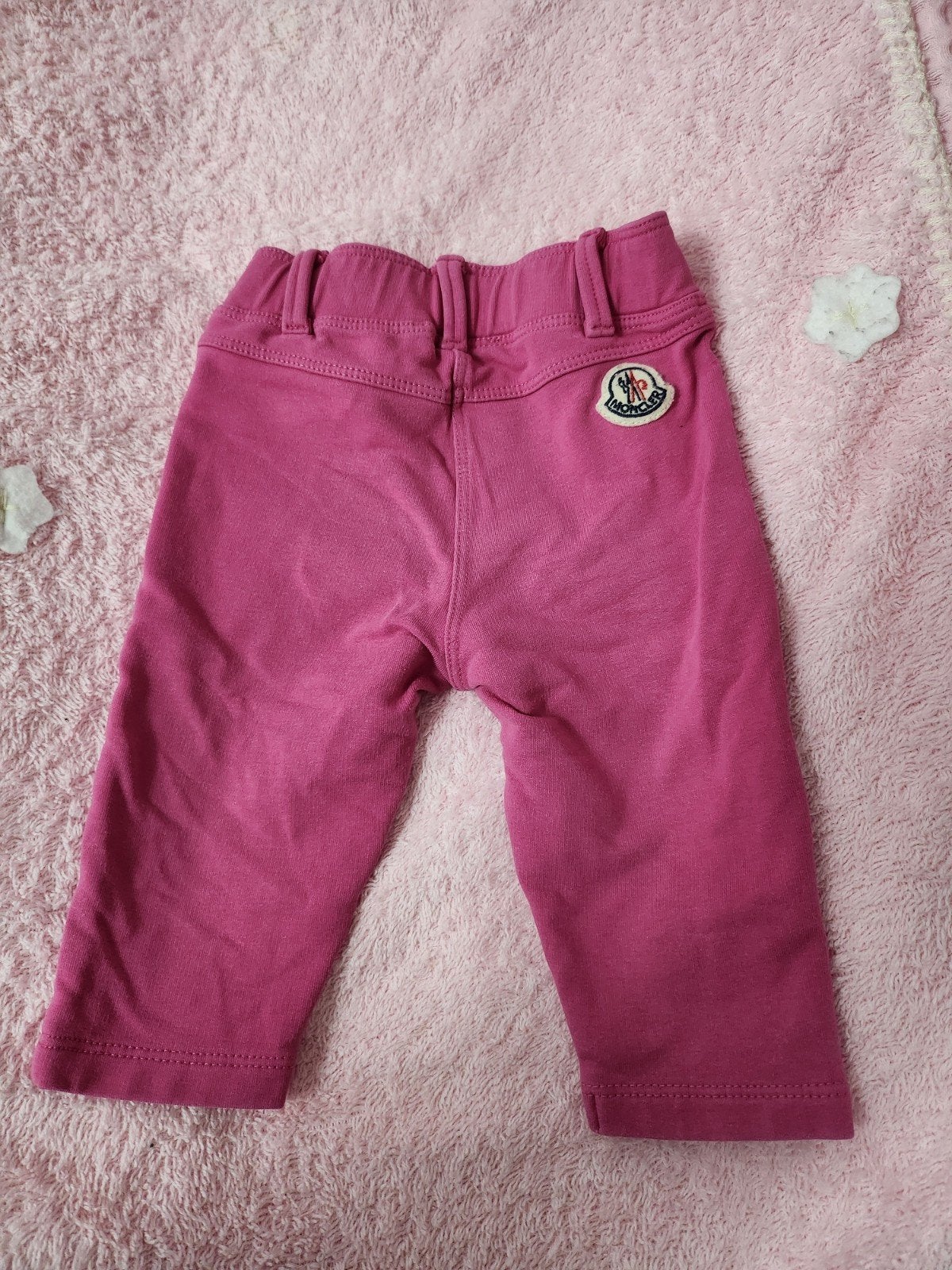 Moncler roze broekje voor baby meisjes - maat 62, Meisje, Ophalen of Verzenden, Zo goed als nieuw, Moncler